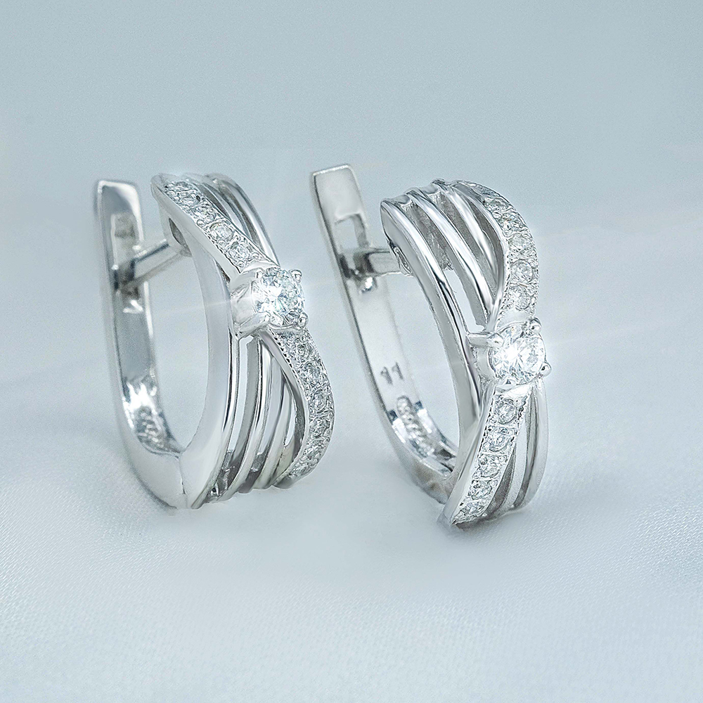 Серебряные серьги 925 пробы с фианитами