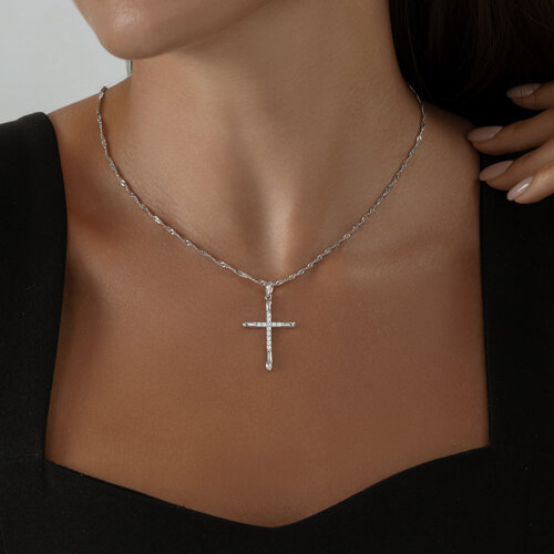 Серебряный крест 925 пробы с фианитом