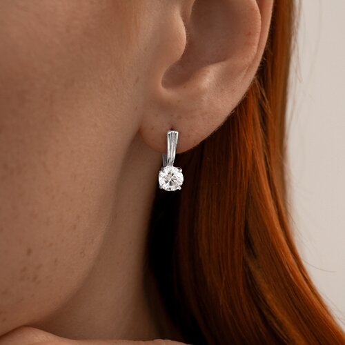 Серебряные серьги 925 пробы с фианитом