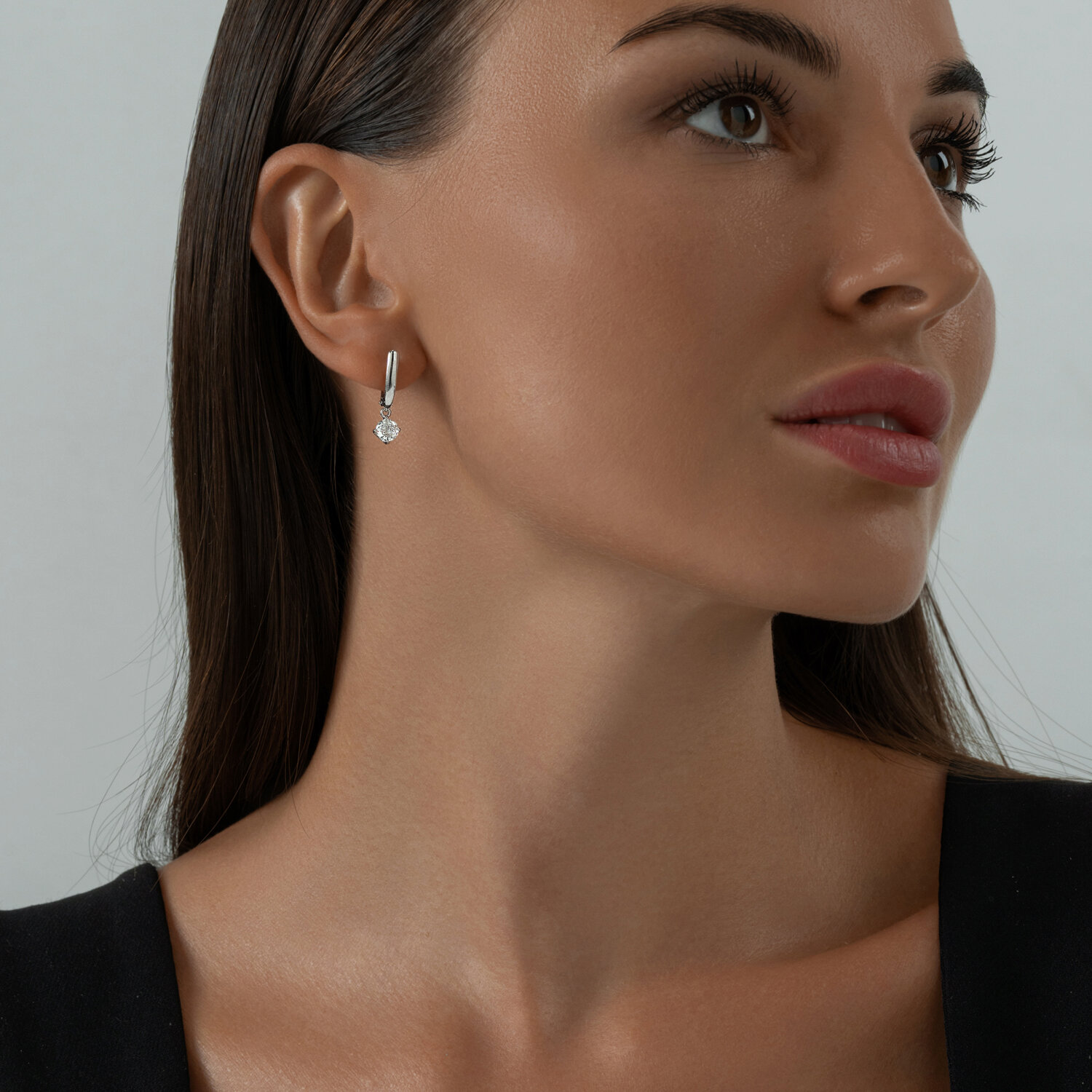 Серебряные серьги 925 пробы с фианитами